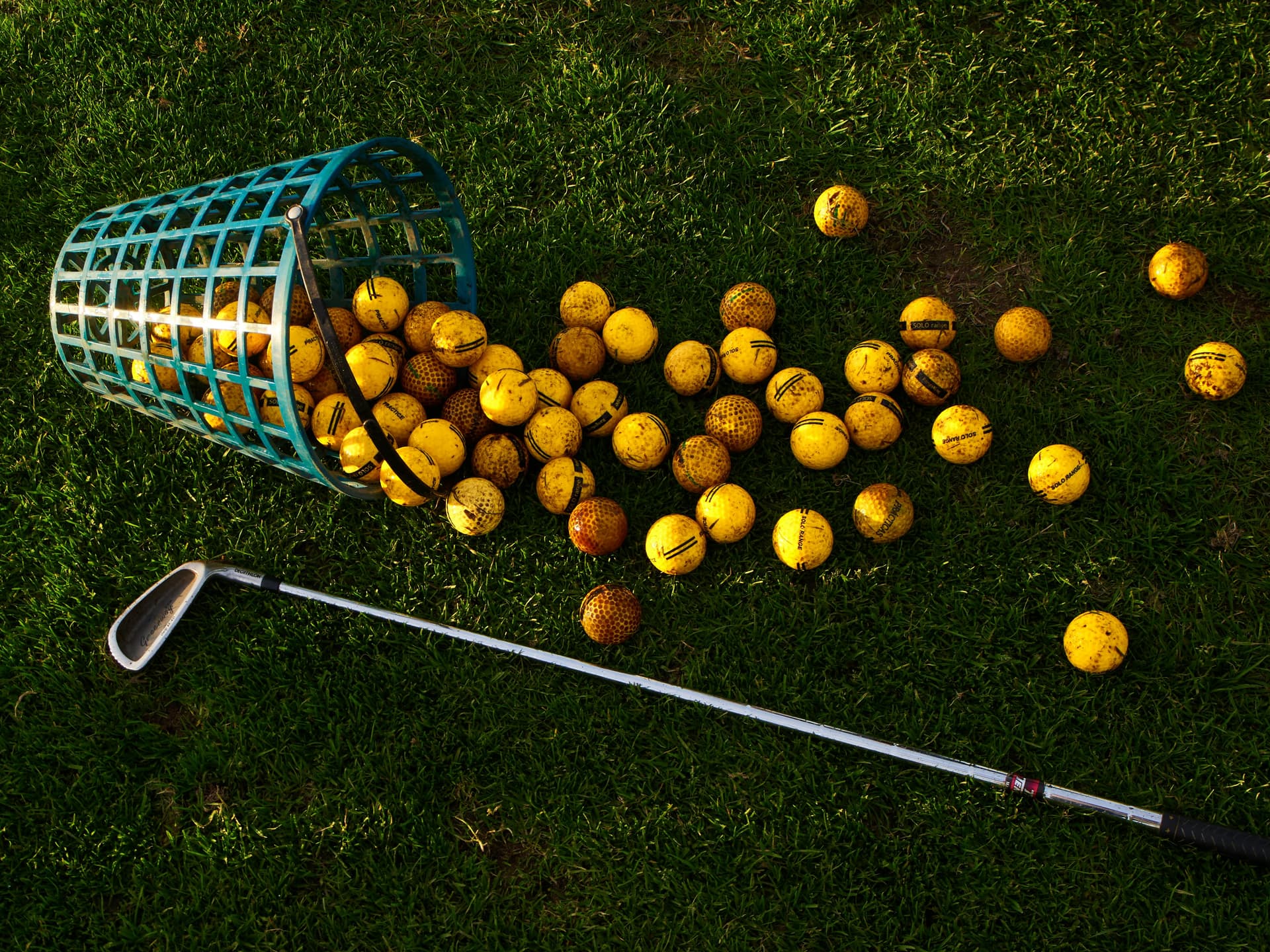 Golf Booking MVP — платформа пошуку гольф-центрів